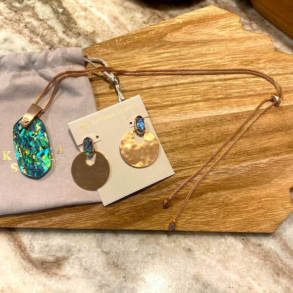 Kendra Scott Necklace & Earrings Set - Picture 6 of 6